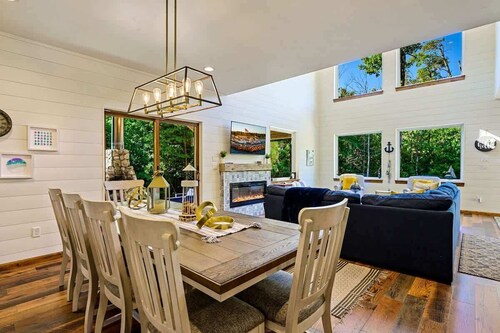 Door County Cottage Retreat of Egg Harbor