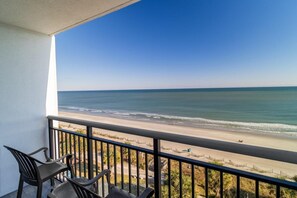 Property grounds - Wave Watcher's Delight: Oceanfront King Escape (Myrtle Beach)