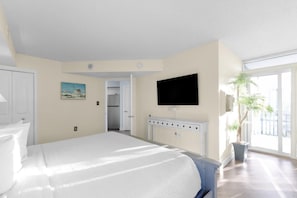 1 bedroom, Internet, bed sheets - Beachside Elegance Ocean View King Condo 4th Floor (Myrtle Beach)