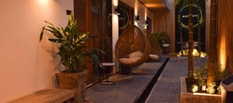 Momento Bangtao Beach