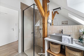 Dusche, Haartrockner