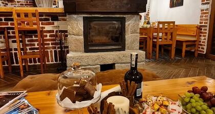 Swiss Style Chalet - Casa Rosa Guest House