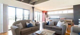 Sunset Meadows in Sunset Strip