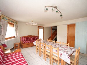 Interior - 5-Room Duplex, 10 People, Parking, in Châtel (Châtel)