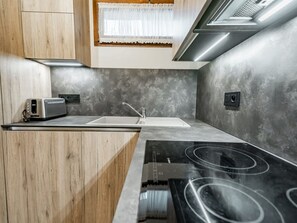 Fridge, microwave, oven, dishwasher - Chalet in Châtel, 3 rooms, 6 pers, WiFi (Châtel)