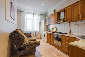 Business Apartment | Private kitchen | Full-sized fridge, oven, stovetop, electric kettle - Modern apartments in modern district (Minsk)