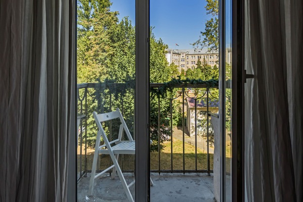 Business Apartment | Pemandangan dari bilik