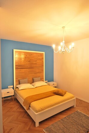 2 habitaciones, escritorio, tabla de planchar con plancha y wifi 