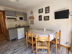 Dining - Châtel: 2-room apt, 5 pers., Near lifts and parking (Châtel)
