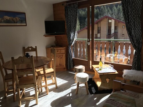 Chalet in Châtel, Near Slopes, 5 Pers, Parking Included