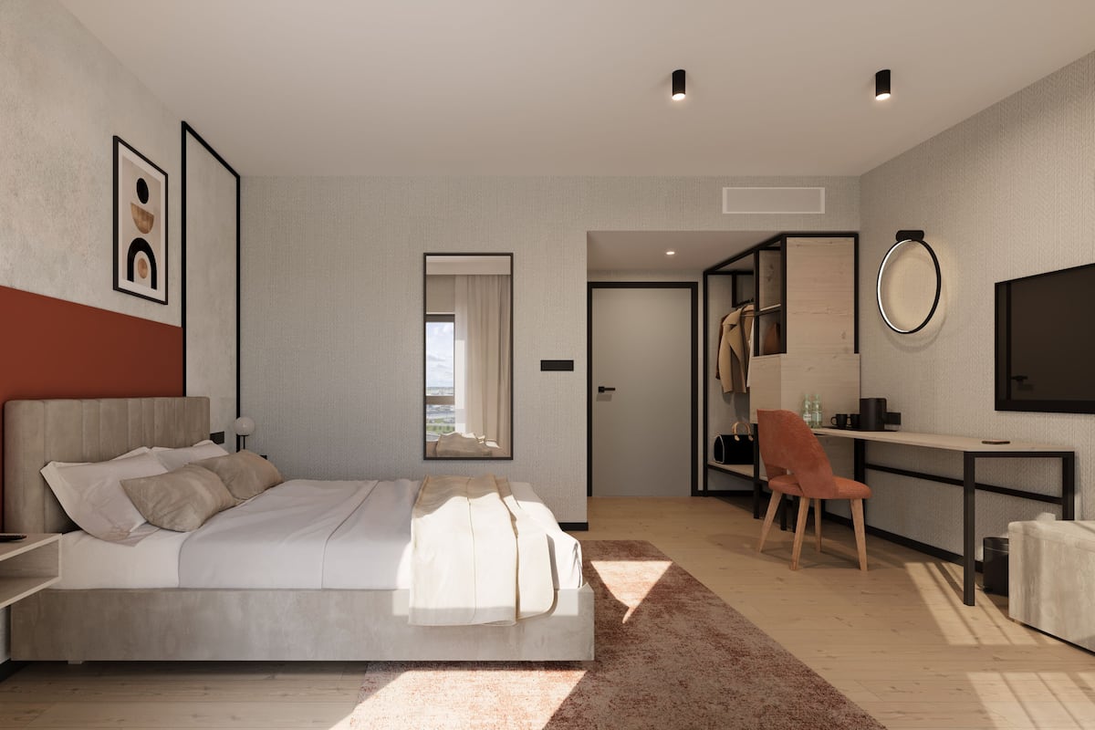 Hypo-allergenic bedding, desk, free WiFi, bed sheets