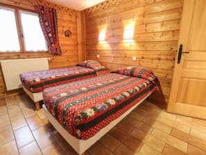 4 bedrooms, free WiFi - Half-chalet 5 rooms, 10 pers, terrace, sauna, parking (Châtel)
