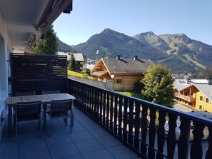 Outdoor dining - Châtel Apartment 2 rooms, 5 ppl, South Balcony, Parking (Châtel)