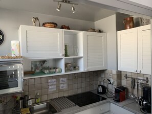 Fridge, microwave, oven, stovetop - Cozy apartment 5 people, near cable car, west balcony (Châtel)