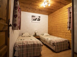 1 bedroom, free WiFi - 2-Room Apartment in Châtel, Wifi, Pets Allowed, Parking (Châtel)