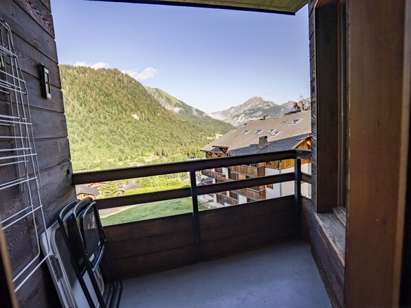 Property grounds - Studio for 4 in Châtel, parking, pets allowed (Châtel)