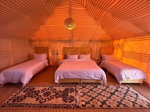 Free WiFi - Lecherif Desert Luxury Camp (Taouz)