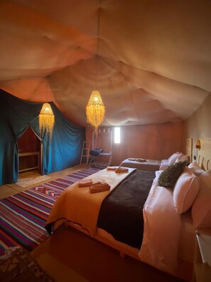 Free WiFi - Lecherif Desert Luxury Camp (Taouz)