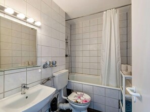Apartment | Bathroom | Deep soaking tub, hair dryer, towels
