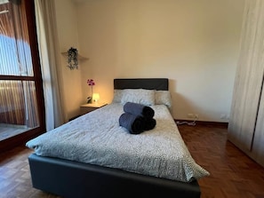 2 bedrooms