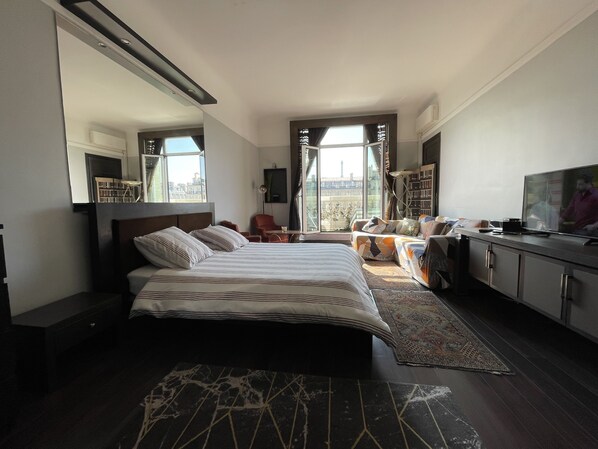 1 bedroom, iron/ironing board, free WiFi, bed sheets