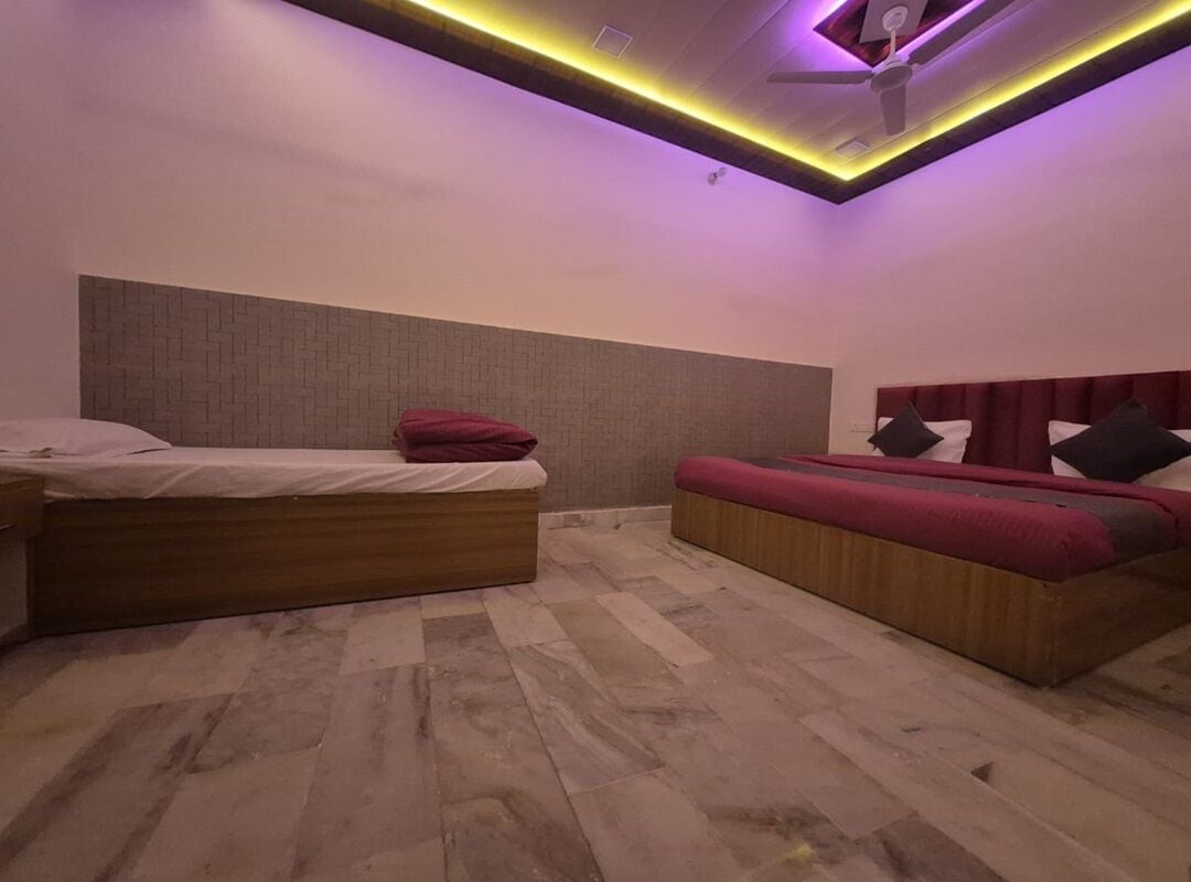 Tremannsrom – deluxe | Dundyner, blendingsgardiner, lydisolert og strykejern/-brett