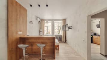 Basic-Apartment | 1 Schlafzimmer, Schreibtisch, schallisolierte Zimmer