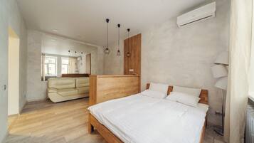 1 habitación, escritorio y sistema de insonorización