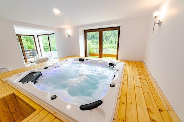 Spa - YAEL LUXURY APARTMENTS 2 (Busteni)