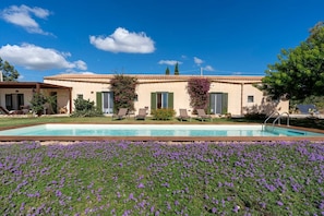 Piscina all'aperto