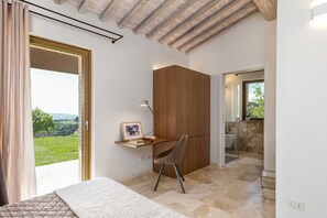 3 chambres, fer et planche à repasser, lit parapluie, Wi-Fi gratuit