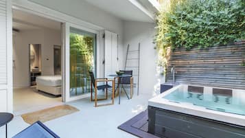 Camera Deluxe, idromassaggio | Terrazza/patio