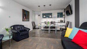 Apartament (2) | Área de estar | TV de tela plana