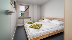 Apartament (2) | 3 dormitorios y espacio para trabajar con un portátil