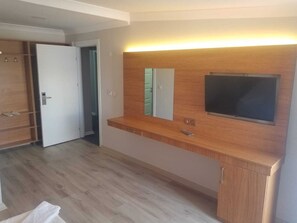 City Loft, 1 Queen Bed, Smoking, City View - Senturk City Hotel Luleburgaz (Luleburgaz)