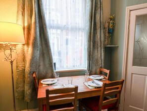 Dining - 24 Trafalgar Road (Scarborough)