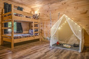 3 chambres, fer et planche à repasser, Wi-Fi, literie fournie