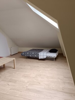 1 soveværelse, strygejern/strygebræt, Wi-Fi, sengetøj