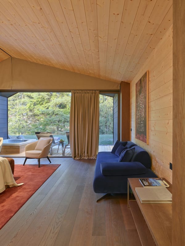 Chalet Royal | 1 camera, copriletto in piuma, materassi a doppio strato, minibar