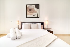 1 chambre, coffres-forts dans les chambres, fer et planche à repasser