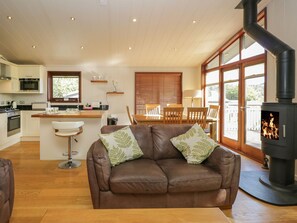 Living area - Leafy Nook Lodge (Ambleside)