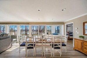 Dining - Lakefront Haven • Dock, Fishing, Swim (Cadiz)