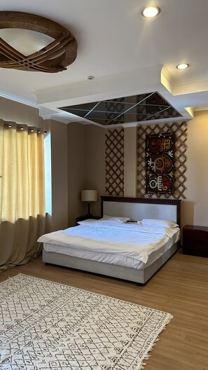 Comfort Double Room | Bar mini, meja, Wi-fi percuma, cadar katil 