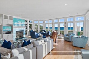 Smart TV - Gulf Front with Private Beach Access- The Flying Pig by Royal Destinations (Santa Rosa Beach)
