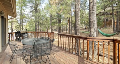 Mountain View Home in the Country Club w/AC!