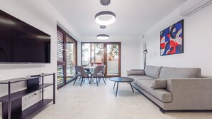 Apartment (11) | Living area | Flat-screen TV - Apartamenty Sun & Snow Belnihel (Hel)