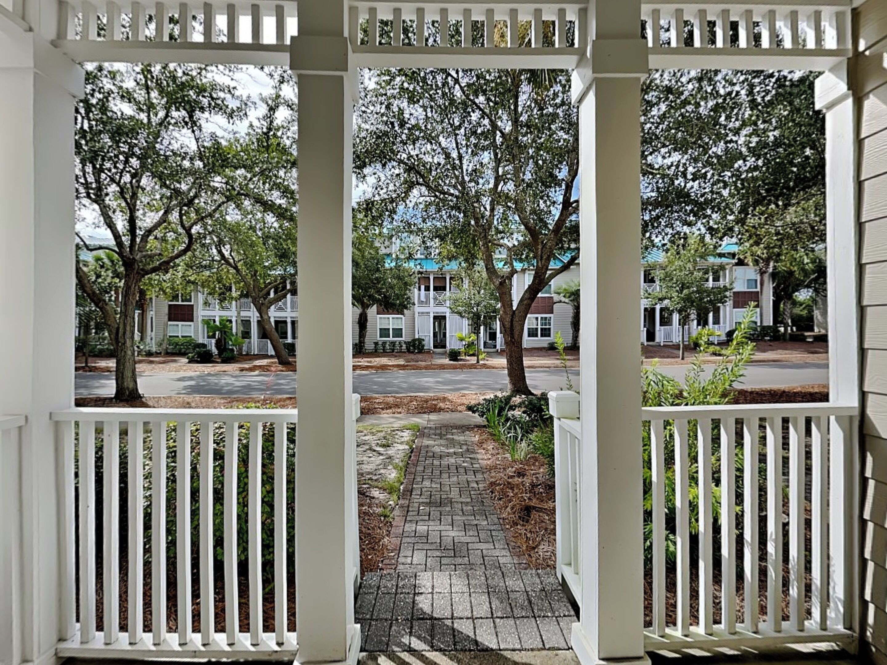 المنطقة المحيطة بالمنشأة