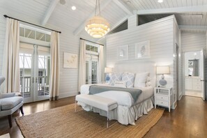 5 bedrooms, iron/ironing board, free WiFi, bed sheets - Holiday Availability! Private Pool! Carriage House! 5 Adult Bikes! (Santa Rosa Beach)