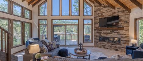 Smart TV, fireplace, DVD player