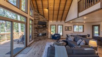 Smart TV, fireplace, DVD player